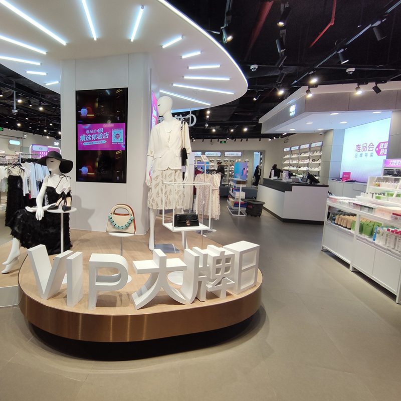 The AI-Driven Creative Revolution in Digital Signage